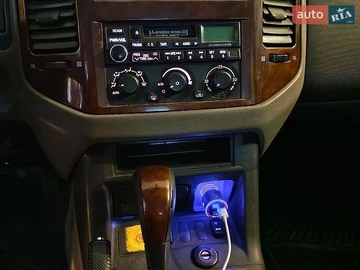 Авто Mitsubishi Pajero Wagon 2006 № 8824960