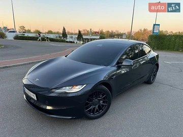 Авто Tesla Model 3 2025 № 8825126