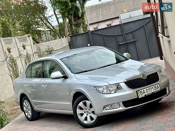 Авто Skoda Superb 2012 № 8825322