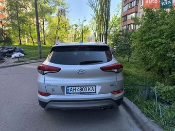 Авто Hyundai Tucson 2017 № 8825339