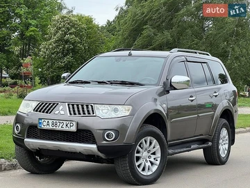 Авто Mitsubishi Pajero Sport 2010 № 8825676