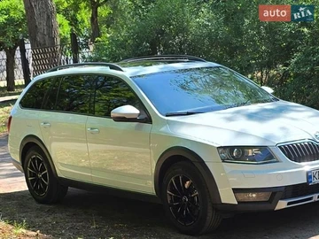 Авто Skoda Octavia Scout 2017 № 8825957