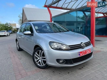 Авто Volkswagen Golf 2010 № 8825969