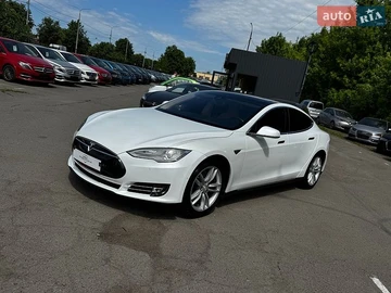 Авто Tesla Model S 2015 № 8826105