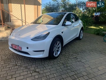 Авто Tesla Model Y 2023 № 8826247