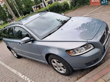 Авто Volvo V50 2008 № 8826979