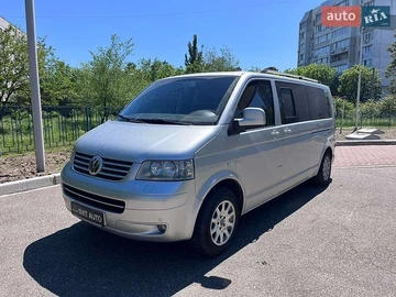 Авто Volkswagen Transporter 2009 № 8827089