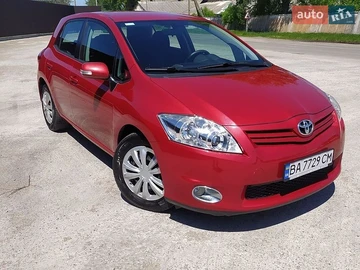 Авто Toyota Auris 2011 № 8827156