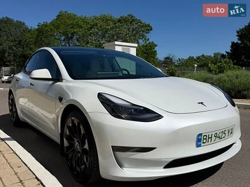 Авто Tesla Model 3 2022 № 8827328