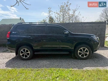 Авто Toyota Land Cruiser Prado 2015 № 8827432