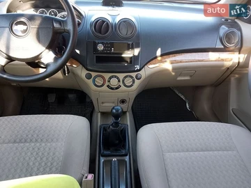 Авто Chevrolet Aveo 2007 № 8827545