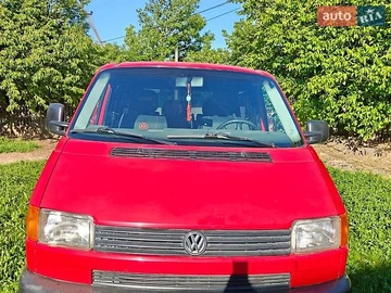 Авто Volkswagen Transporter 2000 № 8828017