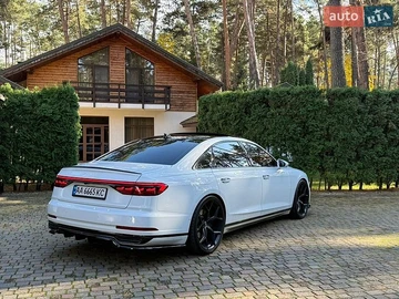 Авто Audi A8 2019 № 8828026
