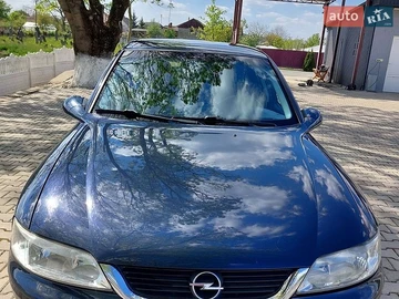 Авто Opel Vectra 2000 № 8828391