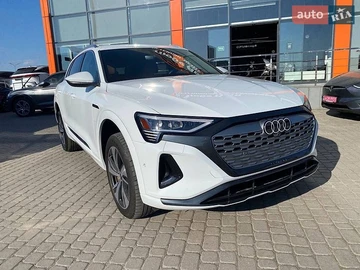 Авто Audi Q8 E-Tron 2023 № 8828575
