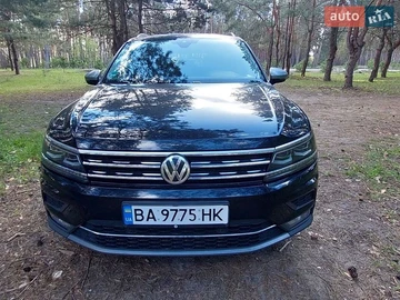 Авто Volkswagen Tiguan 2019 № 8828924