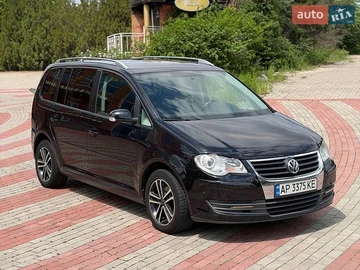 Авто Volkswagen Touran 2008 № 8829126