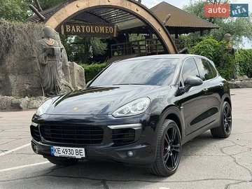 Авто Porsche Cayenne 2015 № 8829967