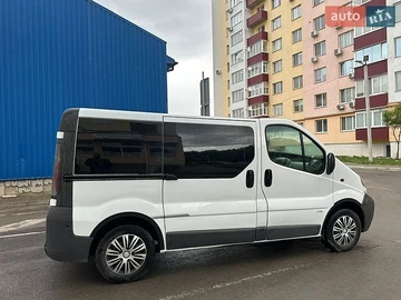 Авто Opel Vivaro 2003 № 8830175