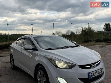 Авто Hyundai Elantra 2013 № 8830184