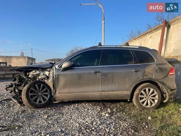Авто Volkswagen Touareg 2011 № 8830192