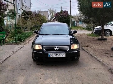 Авто Volkswagen Passat 2004 № 8830867