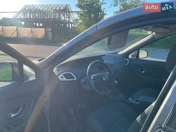 Авто Renault Scenic 2009 № 8831000