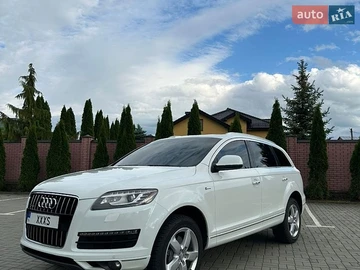 Авто Audi Q7 2015 № 8831060