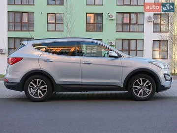 Авто Hyundai Santa Fe 2013 № 8831091