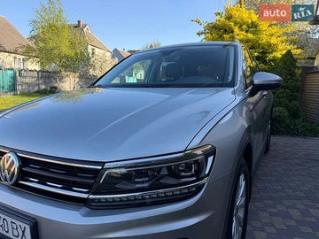 Авто Volkswagen Tiguan 2017 № 8831178