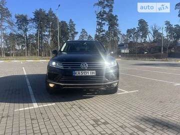 Авто Volkswagen Touareg 2014 № 8831321