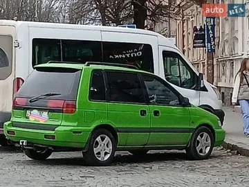 Авто Mitsubishi Space Runner 2002 № 8831588