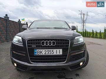 Авто Audi Q7 2006 № 8831698