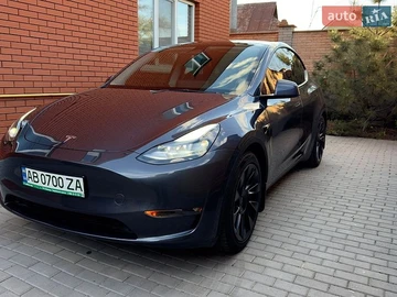 Авто Tesla Model Y 2023 № 8831920