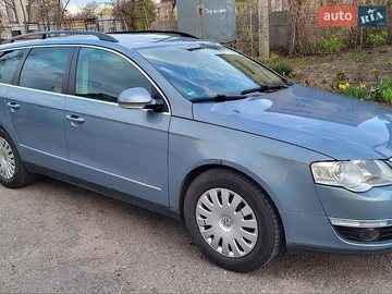 Авто Volkswagen Passat 2009 № 8832170