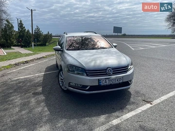 Авто Volkswagen Passat 2012 № 8832263