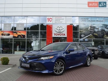 Авто Toyota Camry 2018 № 8832474