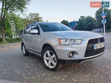 Авто Mitsubishi Outlander Xl 2011 № 8890536