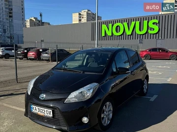 Авто Toyota Yaris 2013 № 8832979