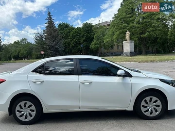 Авто Toyota Corolla 2015 № 8832983