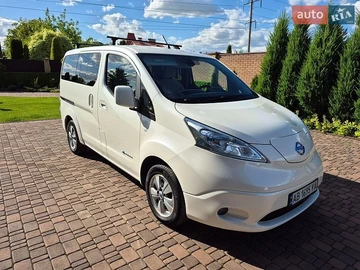 Авто Nissan E-Nv200 2015 № 8832995