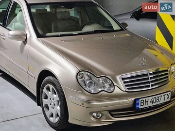 Авто Mercedes C-Class 2004 № 8833003