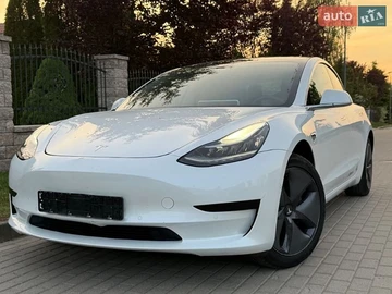 Авто Tesla Model 3 2019 № 8833115