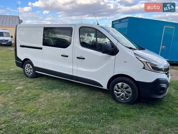 Авто Renault Trafic 2021 № 8833124