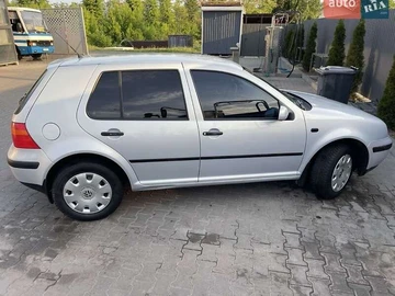 Авто Volkswagen Golf 1999 № 8833223