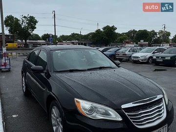 Авто Chrysler 200 2012 № 8833883