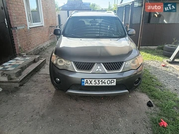 Авто Mitsubishi Outlander Xl 2008 № 8833914