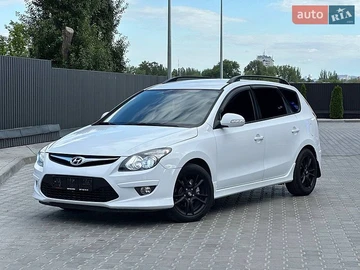 Авто Hyundai I30 2011 № 8834132