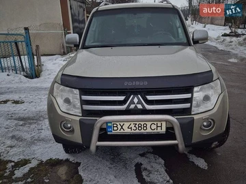 Авто Mitsubishi Pajero Wagon 2008 № 8834666
