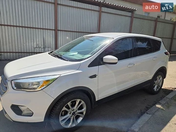 Авто Ford Escape 2017 № 8834696